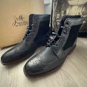 JOHNSTON & MURPHY Greer Wingtip Boots Black SHEEPSKIN